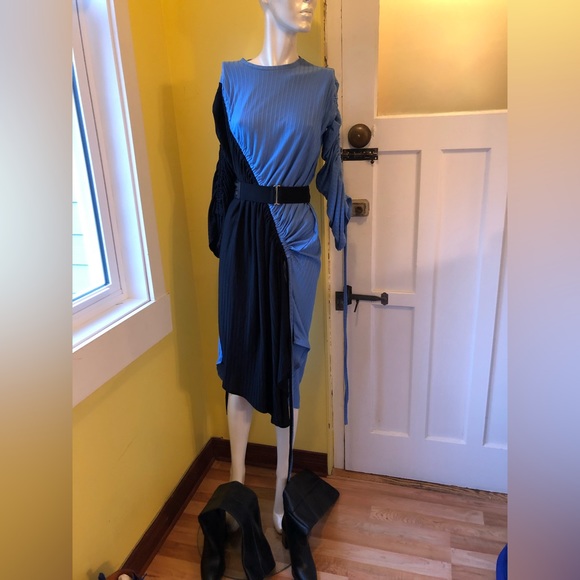 Zara dress - Picture 1 of 4